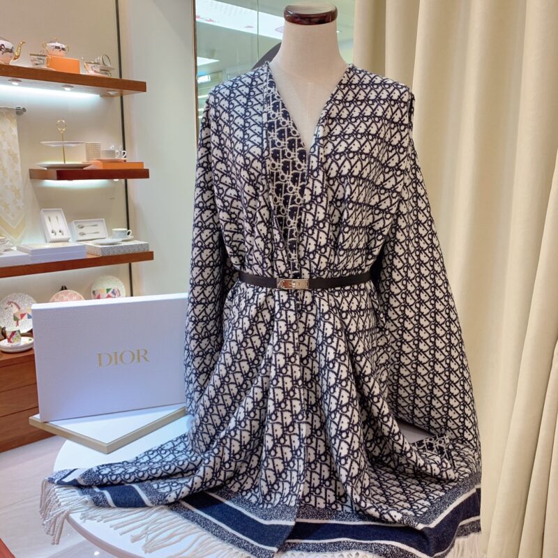 Diro Printed Cloak-140 x 180CM - Image 7