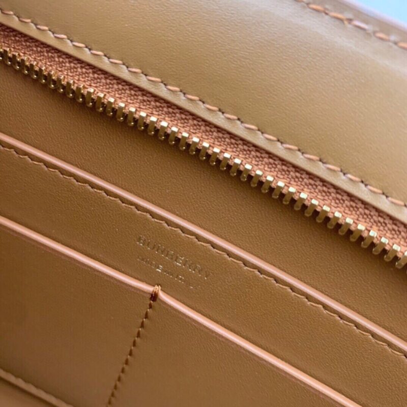 Burberry Armpit Bag-28X14X5CM - Image 9