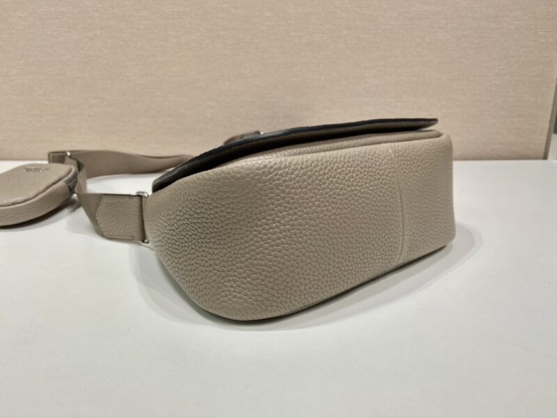 Prada 1BD293 Crossbody Bag -24*17*9.5CM - Image 7