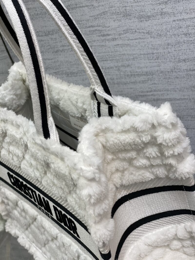 Diro Small Book Tote-26*8*22CM - Image 3