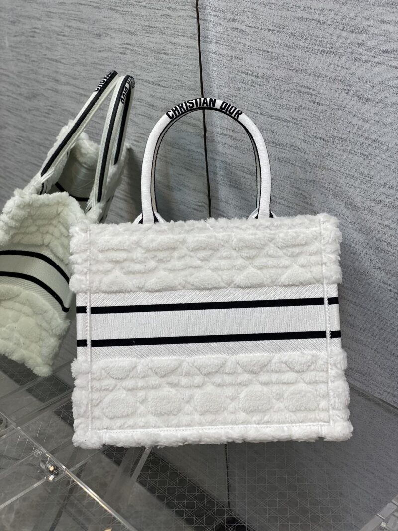 Diro Small Book Tote-26*8*22CM - Image 9