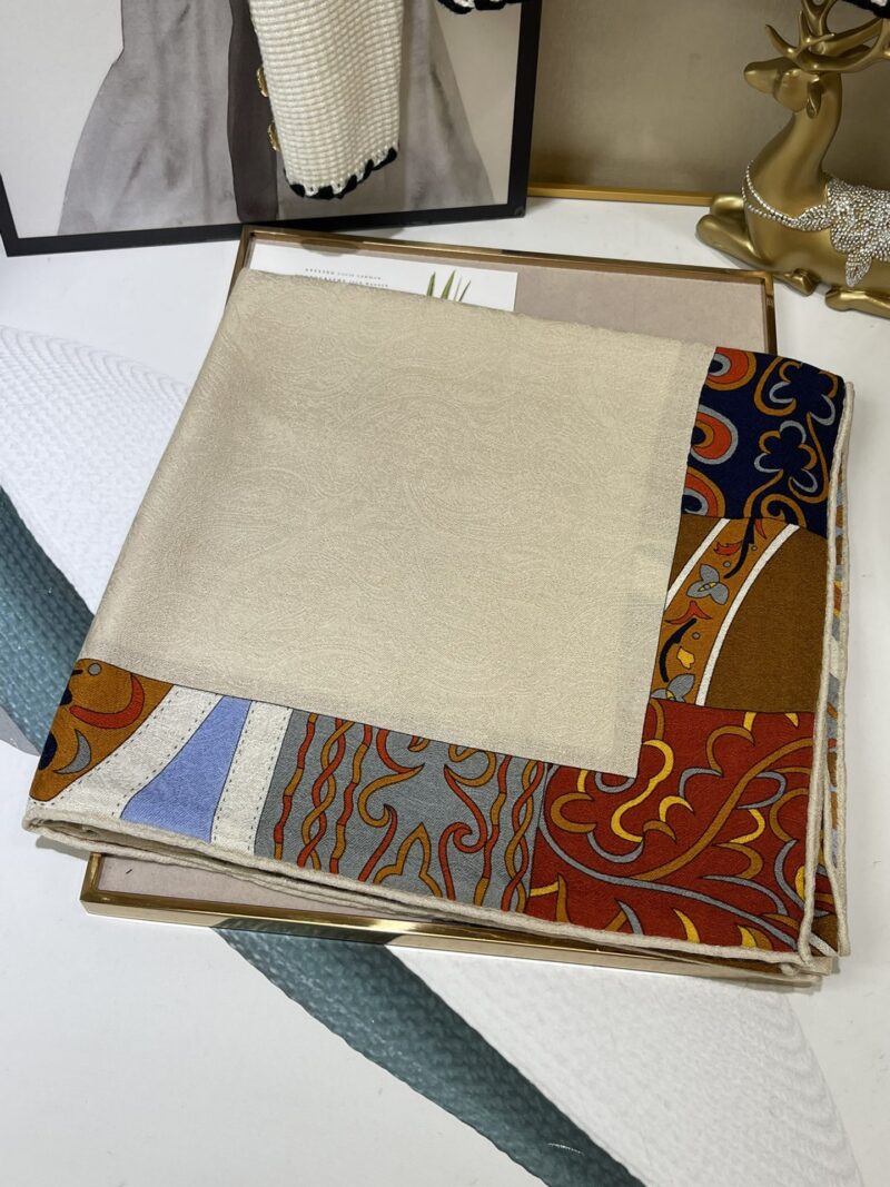 Hermes Square Towel-140*140CM - Image 4