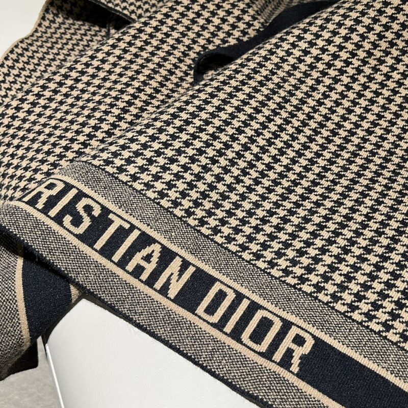 Diro Cloak - Image 17