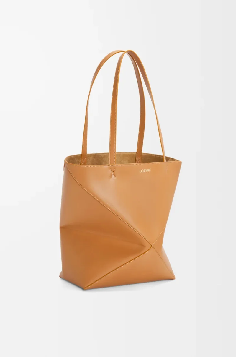LOEWE Medium Puzzle Fold tote in shiny calfskin - Image 2