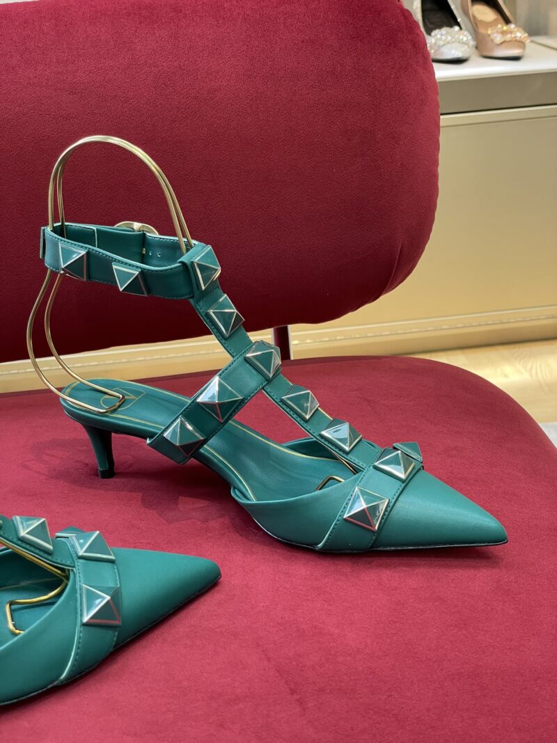 Valentino 2022SS Heels(Size:35-42) - Image 3