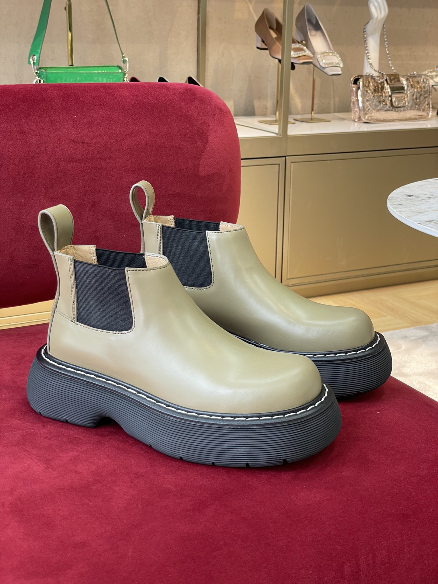 ac-43985434erwrewrwewre_1_.jpg Bottega Veneta Bounce Boots(Size 35-45) - Image 1