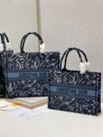 Diro Book Tote - Image 13