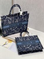 Diro Book Tote - Image 14