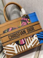 Diro Book Tote - Image 14