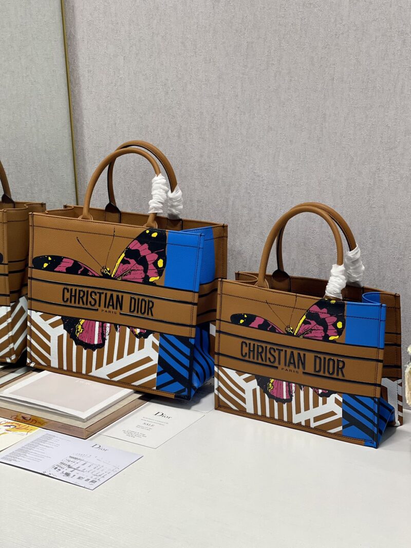 Diro Book Tote - Image 2