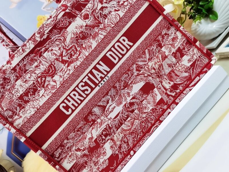 Diro Book Tote - Image 10