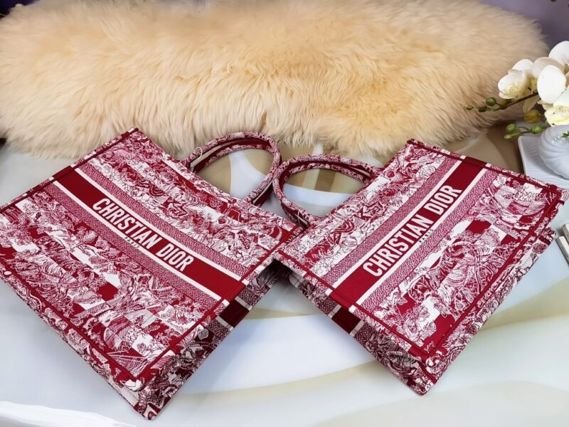 Diro Book Tote - Image 7