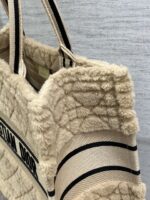 Diro Small Book Tote-36*18*28CM - Image 5