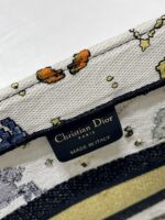 Diro Small Book Tote-36.5CM - Image 6