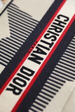 Diro Small Book Tote-36.5CM - Image 8