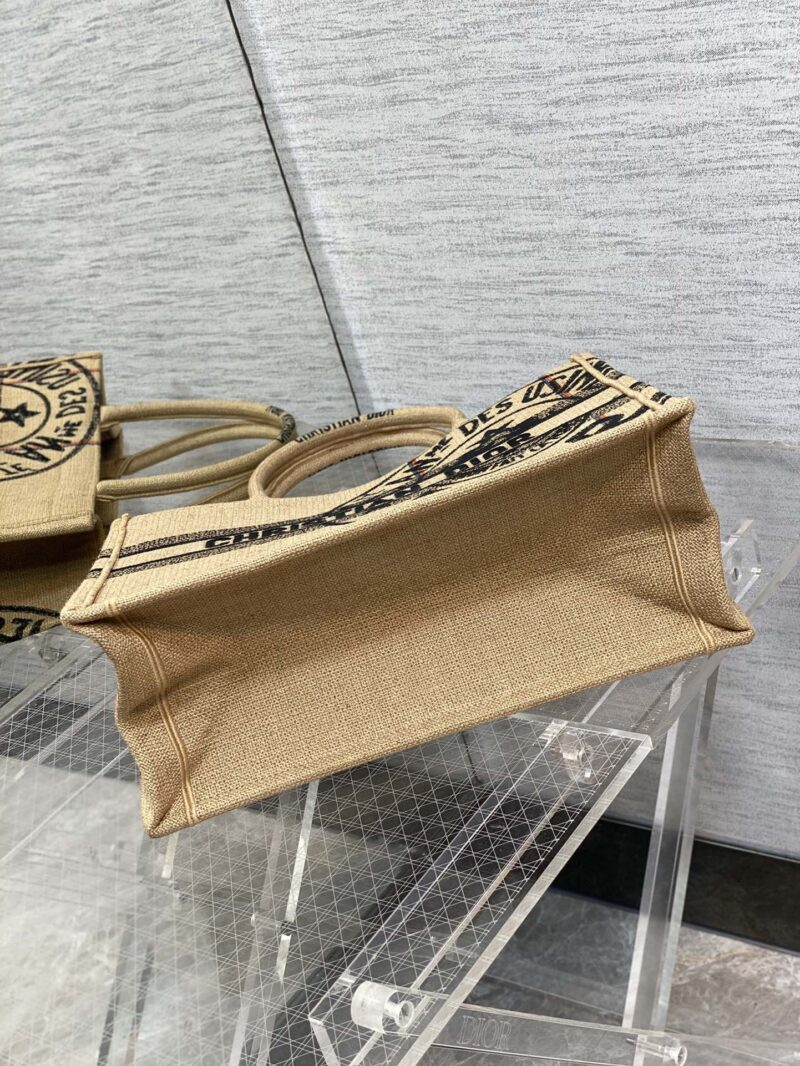 Diro Small Book Tote-36.5CM - Image 8