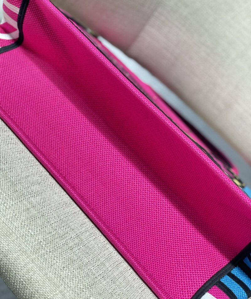 Diro Small Book Tote-36.5CM - Image 8