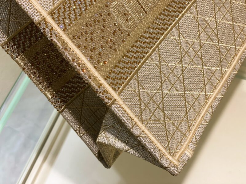 Diro Small Book Tote-36.5CM - Image 8