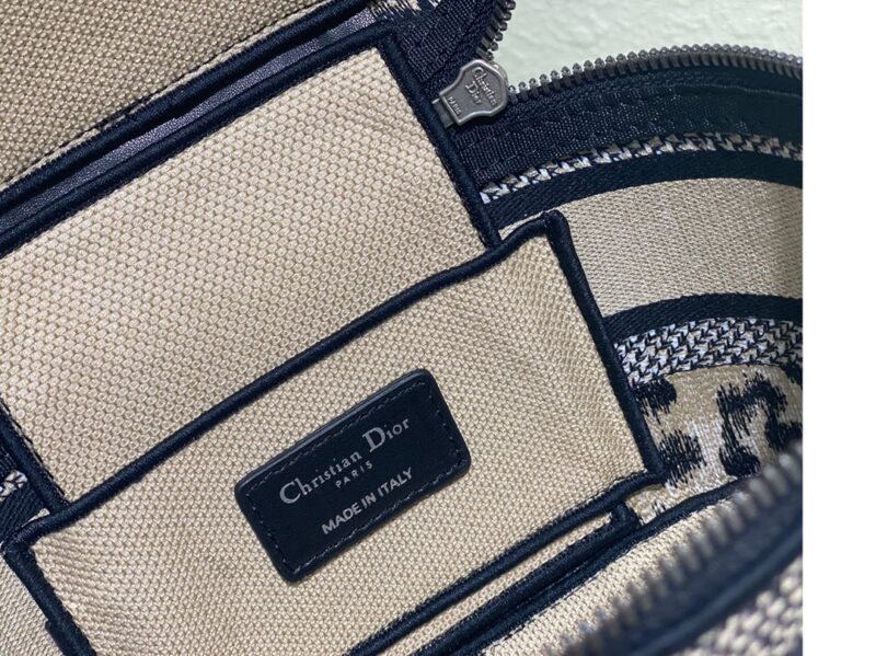 Diro Cosmetic Bag-18*.5*13*10.5CM - Image 3