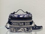 Diro Cosmetic Bag-18*.5*13*10.5CM - Image 2