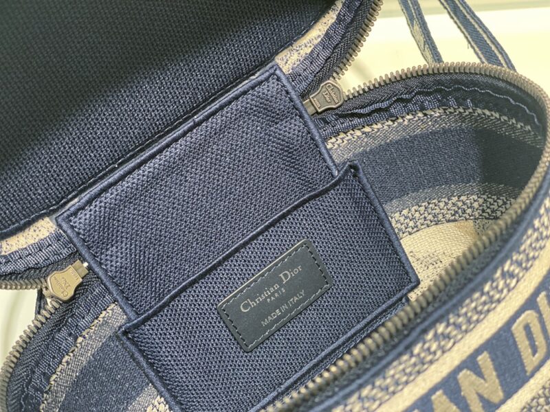 Diro Cosmetic Bag-18*.5*13*10.5CM - Image 9