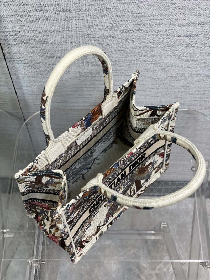 Diro Small Book Tote-26*8*22CM - Image 8