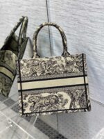 Diro Small Book Tote-26*8*22CM - Image 4