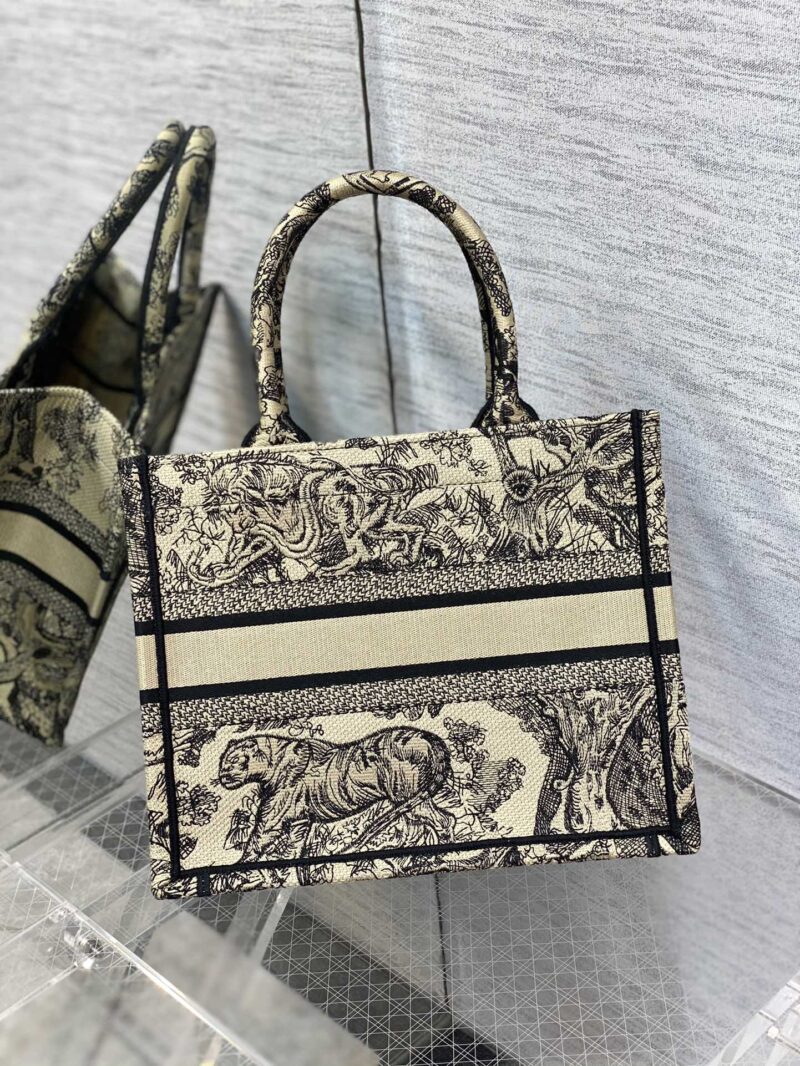 Diro Small Book Tote-26*8*22CM - Image 4