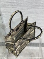 Diro Small Book Tote-26*8*22CM - Image 8