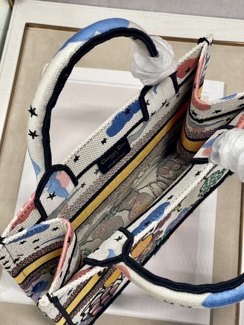 Diro Small Book Tote-26*8*22CM - Image 2