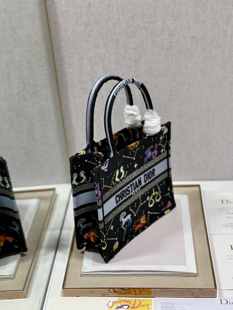 Diro Small Book Tote-26*8*22CM - Image 4