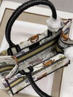 Diro Small Book Tote-26*8*22CM - Image 7