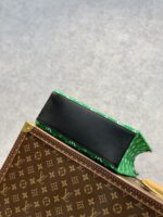 Louis Vuitton Onthego Handbag-25*19*11.5 CM - Image 6