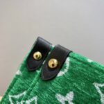 Louis Vuitton Onthego Handbag-25*19*11.5 CM - Image 4