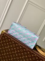 Louis Vuitton Onthego Handbag-25*19*11.5 CM - Image 4