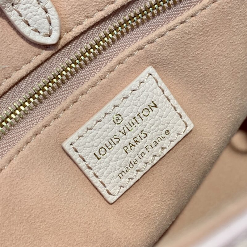 Louis Vuitton Onthego Handbag-25*19*11.5 CM - Image 4