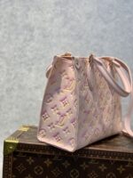 Louis Vuitton Onthego Handbag-25*19*11.5 CM - Image 5