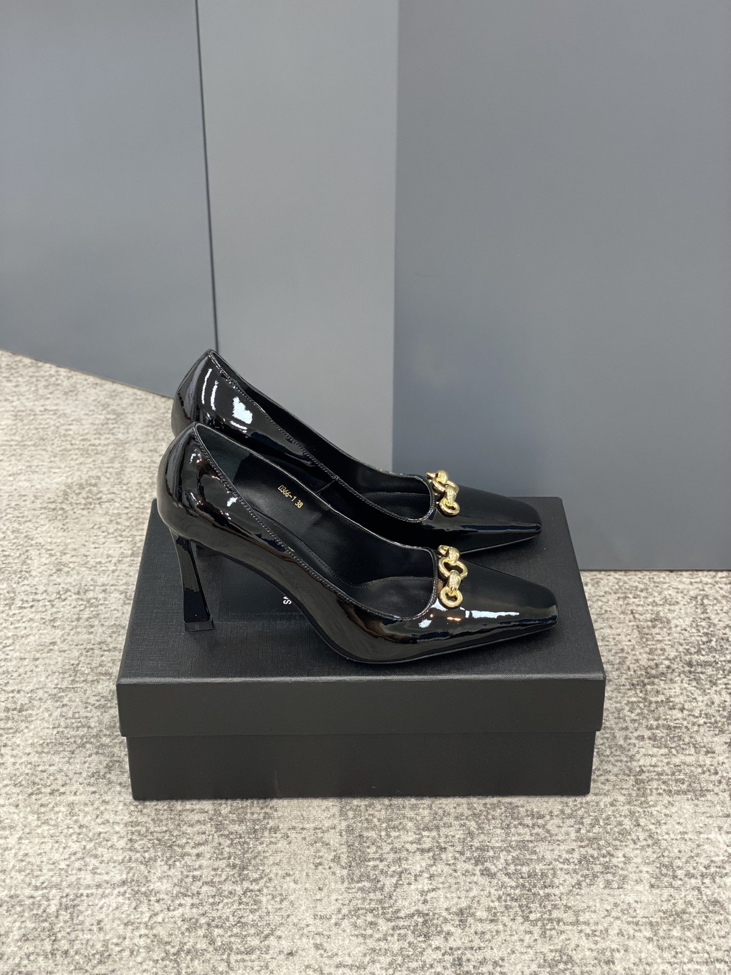 as-423476486ewrewrwer_5_.jpg YSL Heels-8.5CM - Image 1