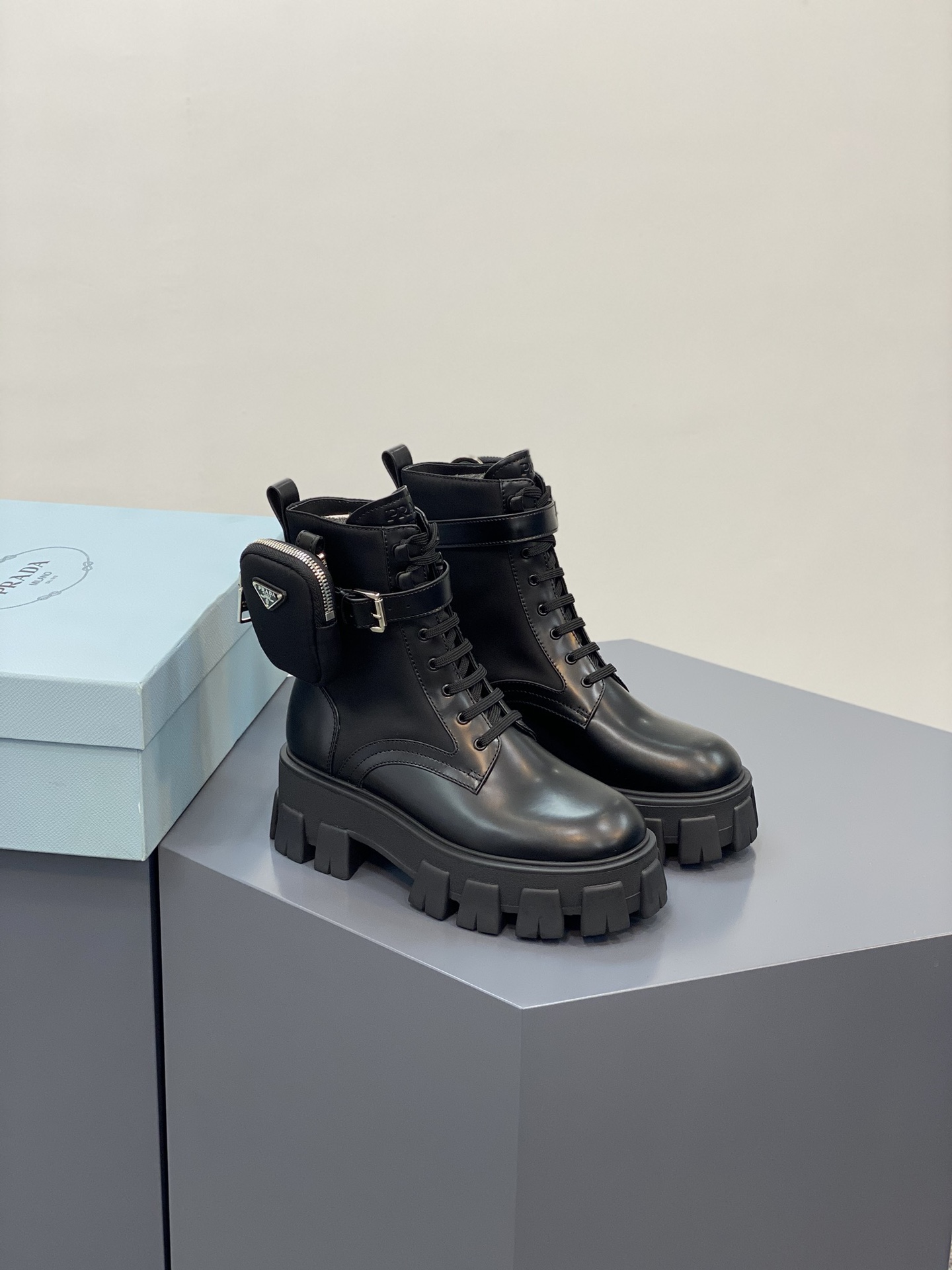 asd-76555432erwrwerw_4_.jpg Prada 2020ss Boots(not shiny version) - Image 1