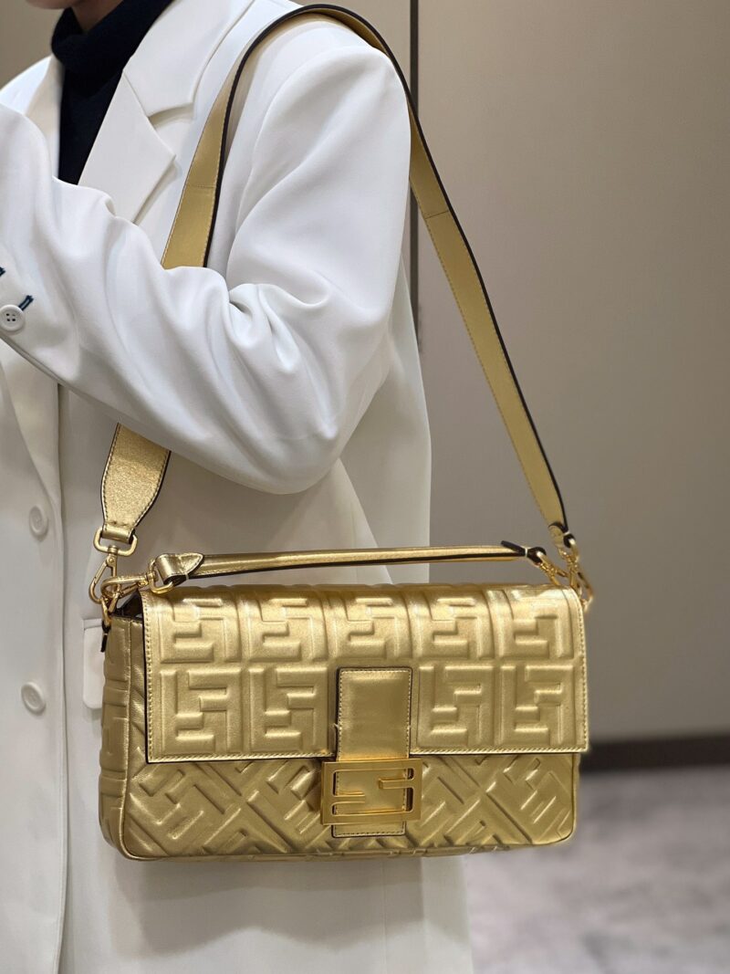 Fendi Baguette Bag - Image 11