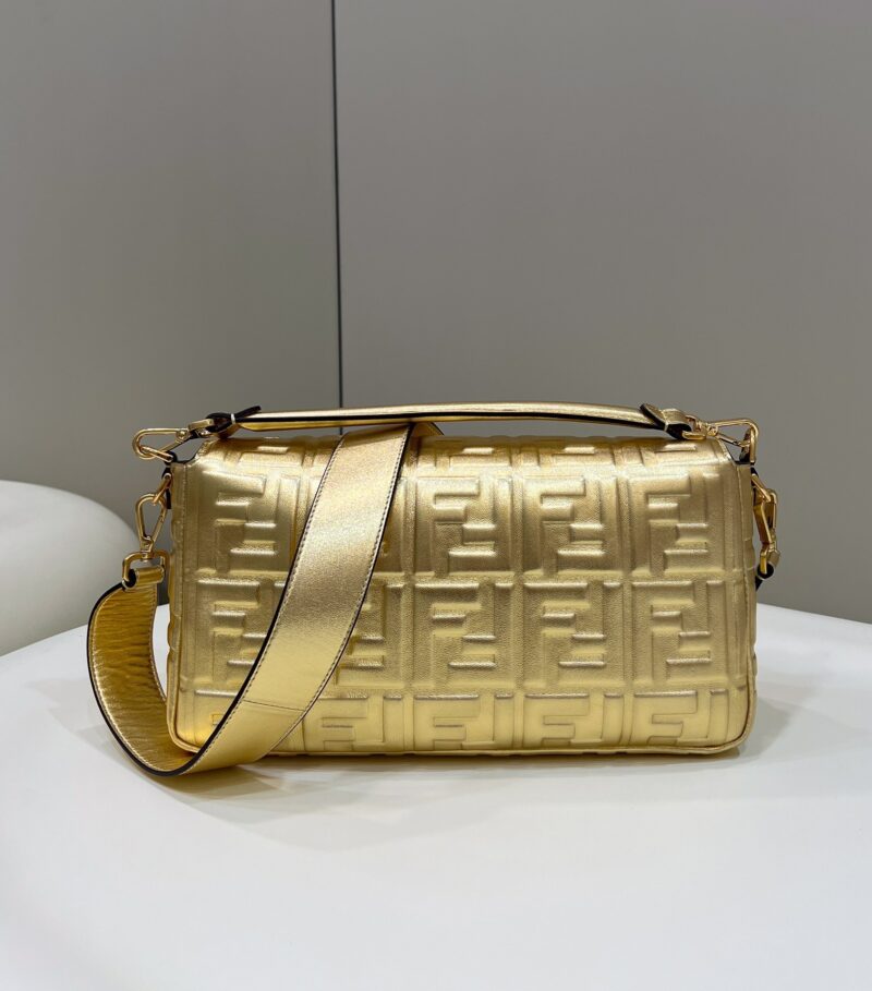 Fendi Baguette Bag - Image 3