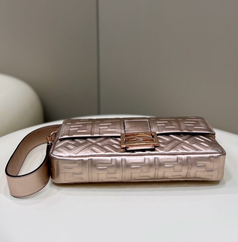 Fendi Baguette Bag - Image 4