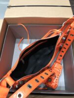 Balenciag Le Cagole Handbags-33*16*8CM - Image 7