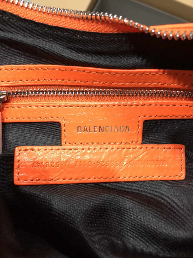Balenciag Le Cagole Handbags-33*16*8CM - Image 8