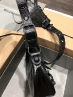 Balenciag Le Cagole Handbags-Crocodile-26*16*10CM - Image 5