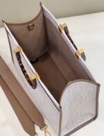Fendi Tote-36*17*31CM - Image 9