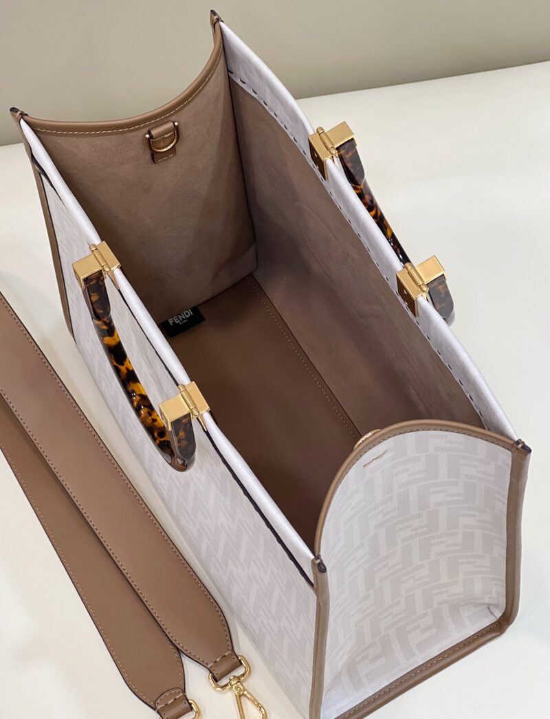 Fendi Tote-36*17*31CM - Image 9