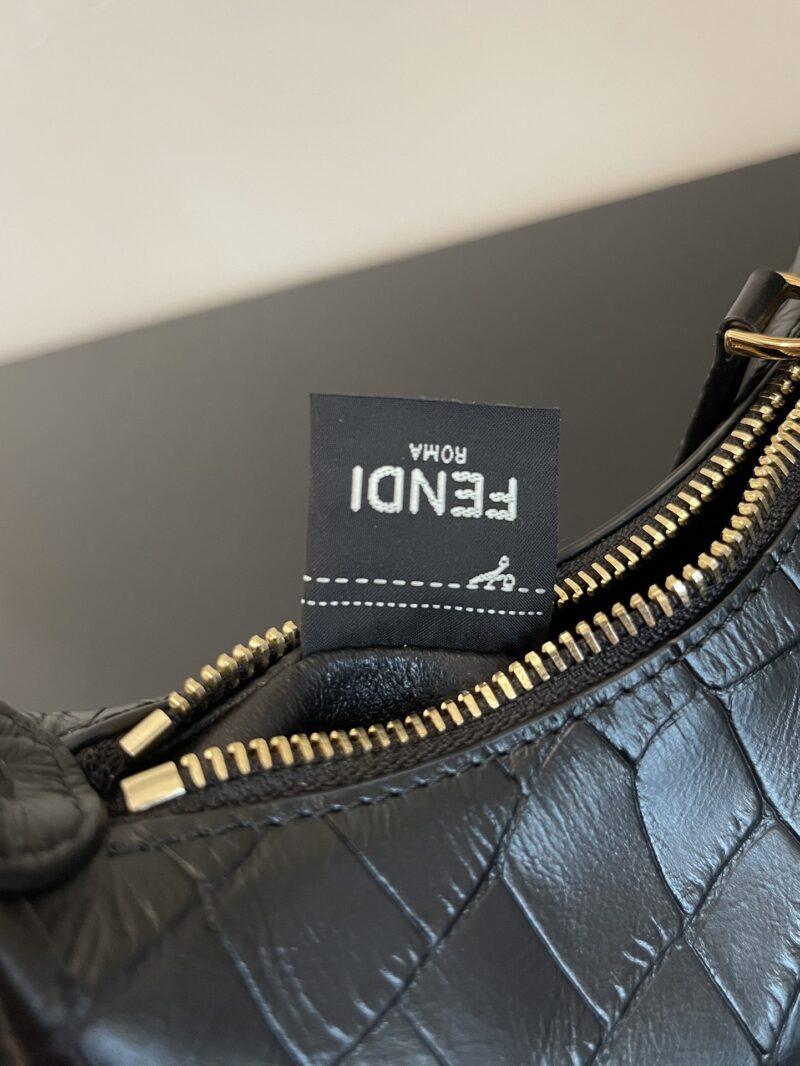 Fendi Praphy-16.5x14x5CM - Image 9