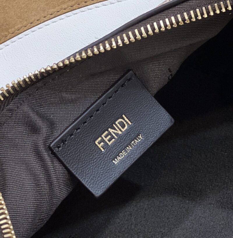 Fendi Praphy-29x24.5x10CM - Image 6