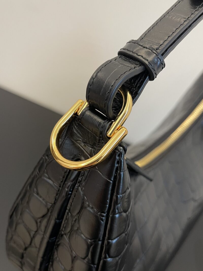 Fendi Praphy-29x24.5x10CM - Image 5